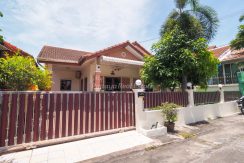 Ban Phatson House For Sale & Rent 3 Bedroom With Private Garden in East Pattaya - HEBPS01