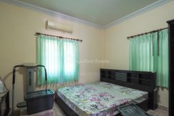 Ban Phatson House For Sale & Rent 3 Bedroom With Private Garden in East Pattaya - HEBPS01