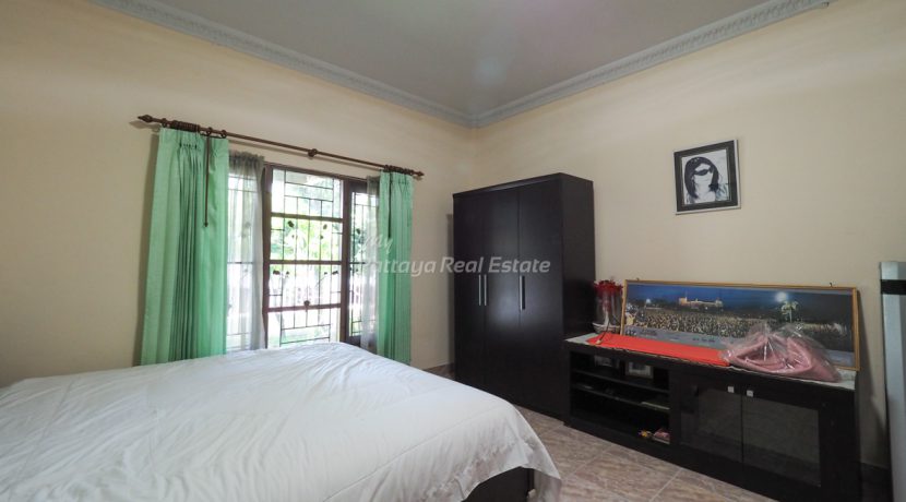 Ban Phatson House For Sale & Rent 3 Bedroom With Private Garden in East Pattaya - HEBPS01