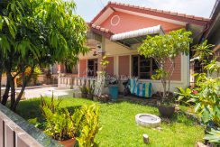 Ban Phatson House For Sale & Rent 3 Bedroom With Private Garden in East Pattaya - HEBPS01