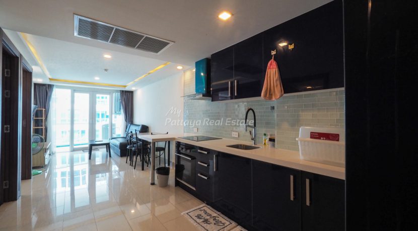 Grand Avenue Residence Pattaya For Sale & Rent 2 Bedrooms With Pool Views - GRAND194R