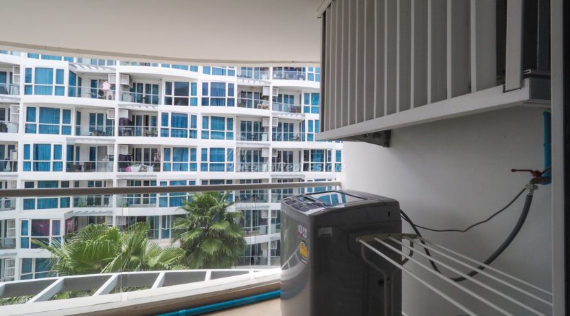 Grand Avenue Residence Pattaya For Sale & Rent 2 Bedrooms With Pool Views - GRAND194R