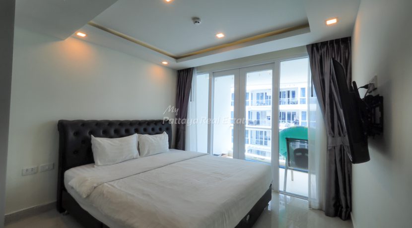 Grand Avenue Residence Pattaya For Sale & Rent 2 Bedrooms With Pool Views - GRAND194R