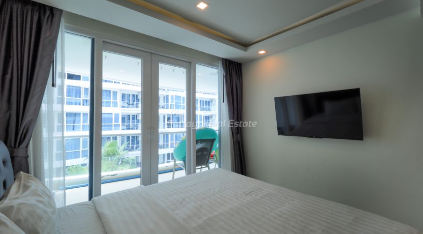 Grand Avenue Residence Pattaya For Sale & Rent 2 Bedrooms With Pool Views - GRAND194R