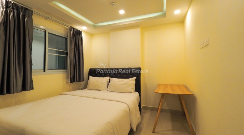 Grand Avenue Residence Pattaya For Sale & Rent 2 Bedrooms With Pool Views - GRAND194R