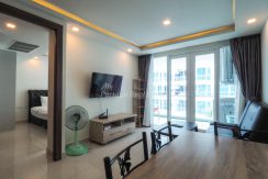 Grand Avenue Residence Pattaya For Sale & Rent 2 Bedrooms With Pool Views - GRAND194R