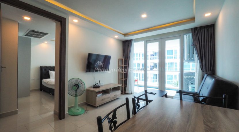 Grand Avenue Residence Pattaya For Sale & Rent 2 Bedrooms With Pool Views - GRAND194R