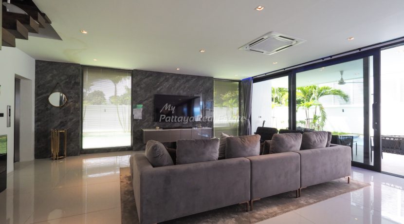 Luxury Villa Pratumnak Pattaya For Sale & Rent 4 Bedroom With Private Pool - HPLV01