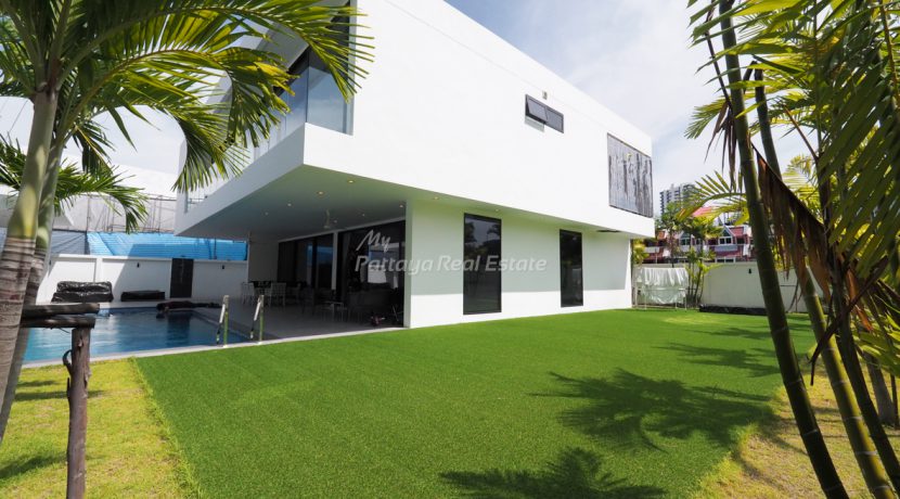 Luxury Villa Pratumnak Pattaya For Sale & Rent 4 Bedroom With Private Pool - HPLV01