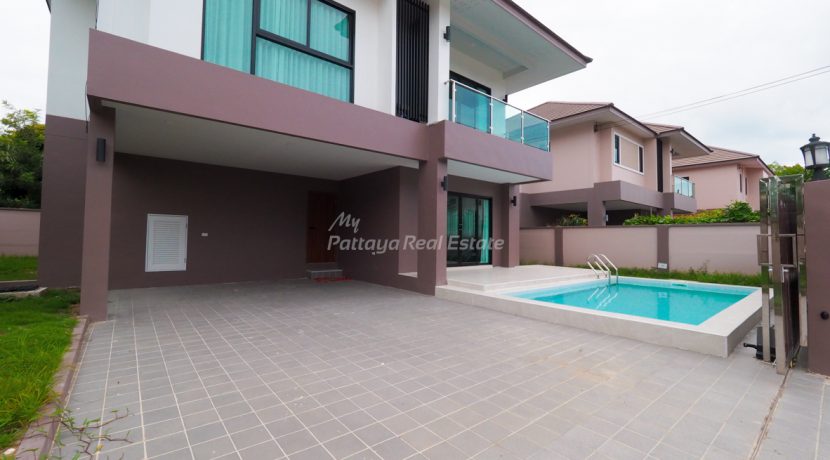 The Lake Pool Villa For Sale & Rent 4 Bedroom With Private Pool in East Pattaya - HETL02R