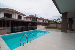 The Lake Pool Villa For Sale & Rent 4 Bedroom With Private Pool in East Pattaya - HETL02R