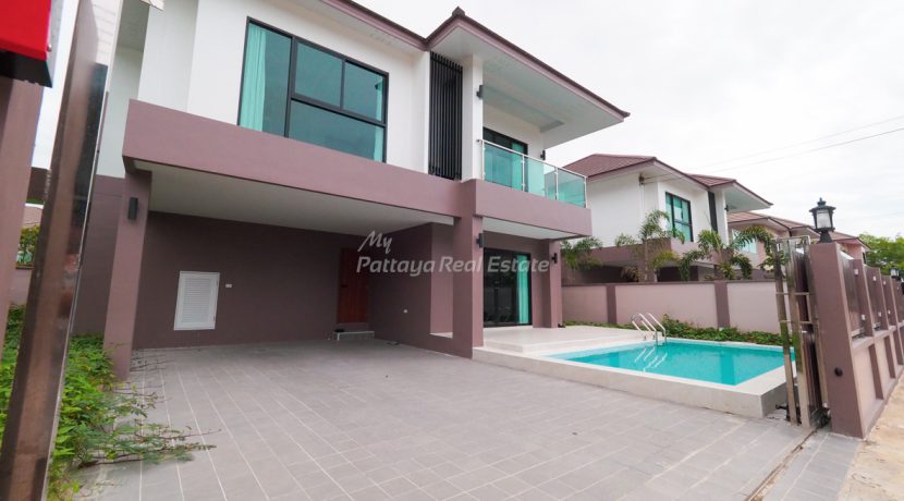 The Lake Pool Villa For Sale & Rent 4 Bedroom With Private Pool in East Pattaya - HETL03R