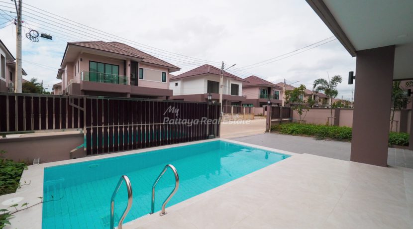 The Lake Pool Villa For Sale & Rent 4 Bedroom With Private Pool in East Pattaya - HETL03R