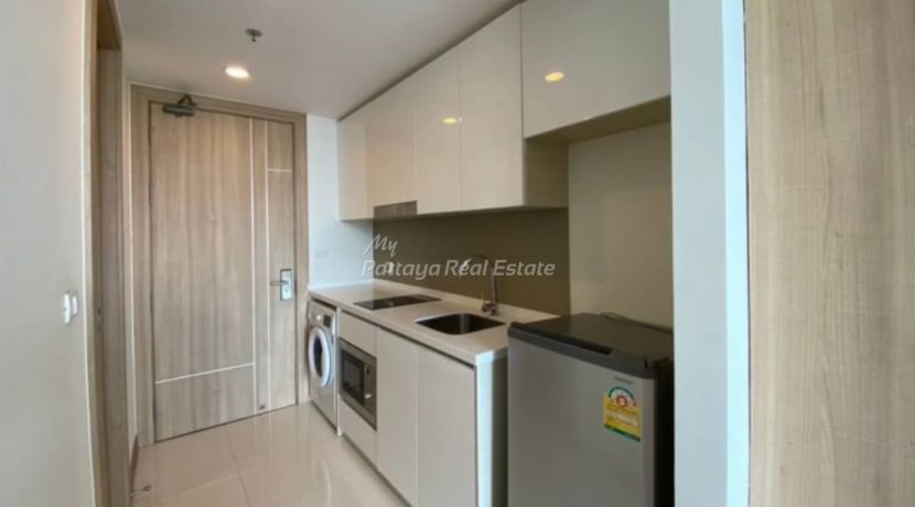 The Riviera Wong Amat Condo Pattaya For Sale & Rent Studio With Partial Sea Views - RW71