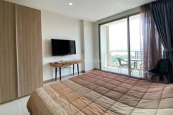 The Riviera Wong Amat Condo Pattaya For Sale & Rent Studio With Partial Sea Views - RW71