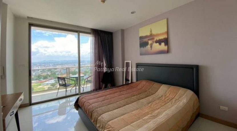 The Riviera Wong Amat Condo Pattaya For Sale & Rent Studio With Partial Sea Views - RW71