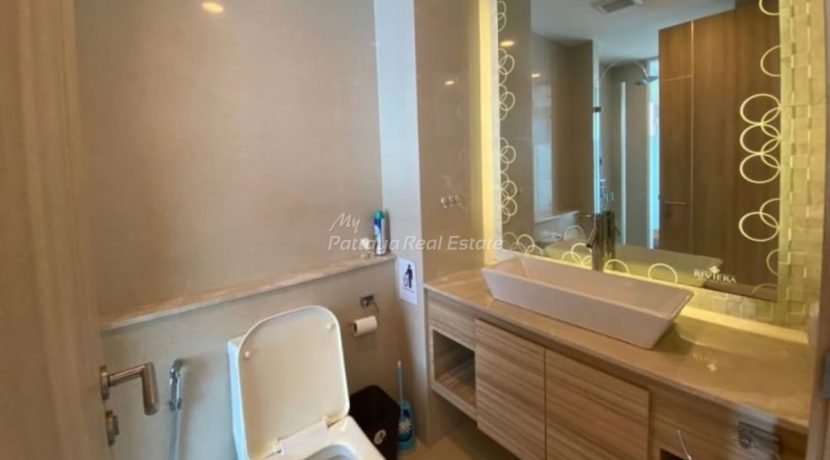 The Riviera Wong Amat Condo Pattaya For Sale & Rent Studio With Partial Sea Views - RW71