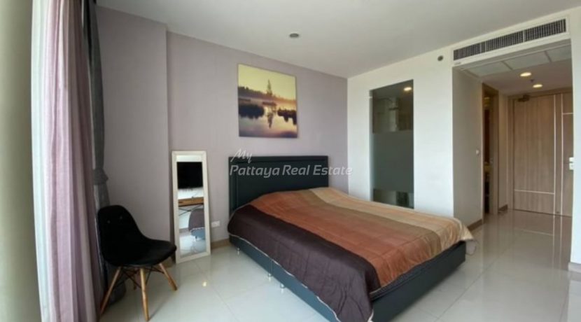 The Riviera Wong Amat Condo Pattaya For Sale & Rent Studio With Partial Sea Views - RW71