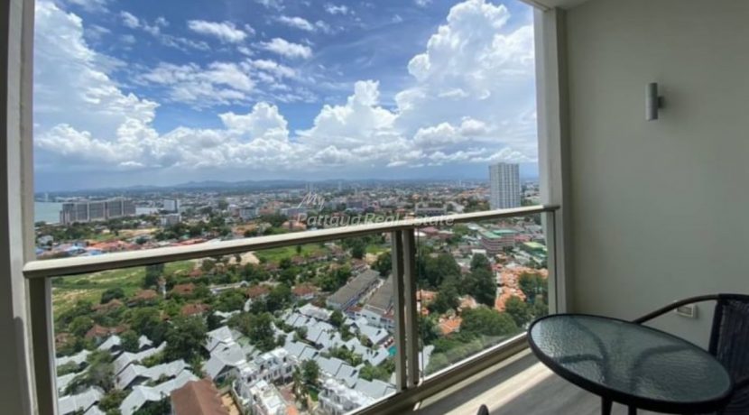 The Riviera Wong Amat Condo Pattaya For Sale & Rent Studio With Partial Sea Views - RW71