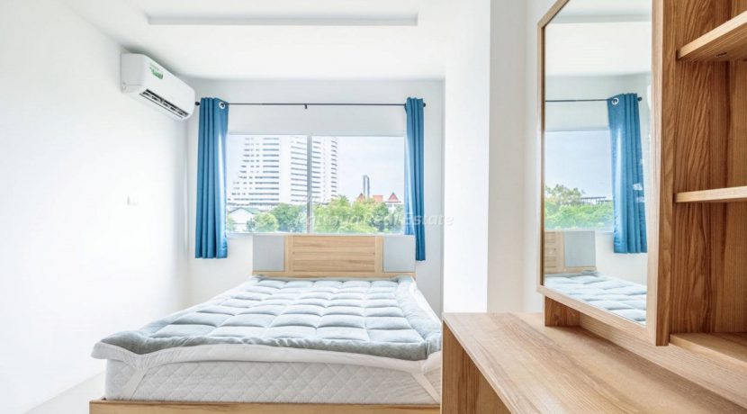 Trio Gems Condo Pattaya For Sale & Rent 1 Bedroom With City Views - TGEM09