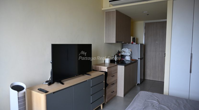 UNIXX South Pattaya Condo for Sale & Rent Studio With City Views - UNIXX96