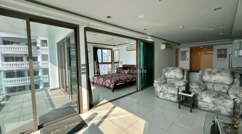 WongAmat Tower Condo Pattaya For Sale & Rent 2 Bedroom with Sea Views - WT40