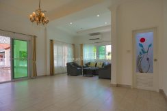 Ban Phatson Village 3 Bedroom House For Sale in East Pattaya - HEBPS02