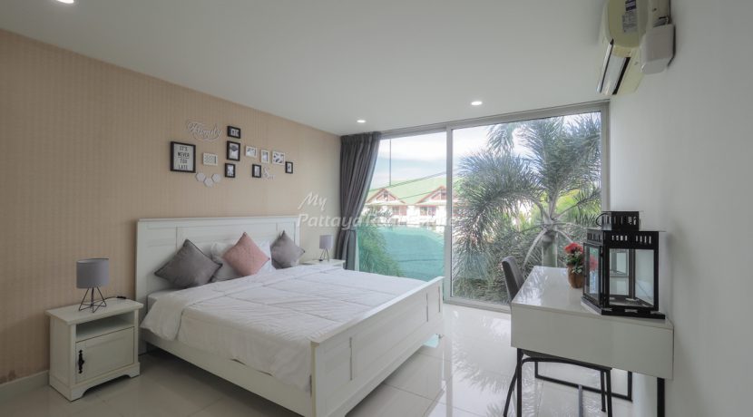 Club Royal Wong Amat Condo Pattaya For Sale & Rent 3 Bedroom With City Views - CLUBR39