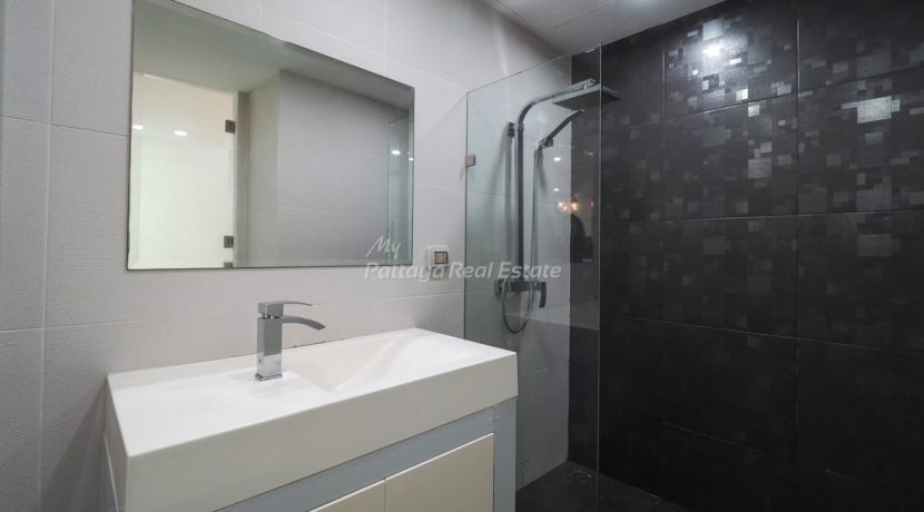 Club Royal Wong Amat Condo Pattaya For Sale & Rent 3 Bedroom With City Views - CLUBR39