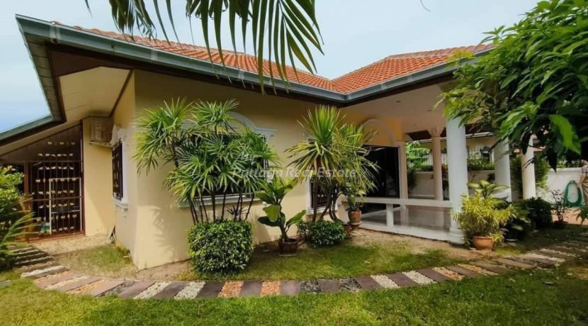 Eak Mongkol 2 Jomtien House For Sale 3 Bedroom With Private Garden - HEEMK201