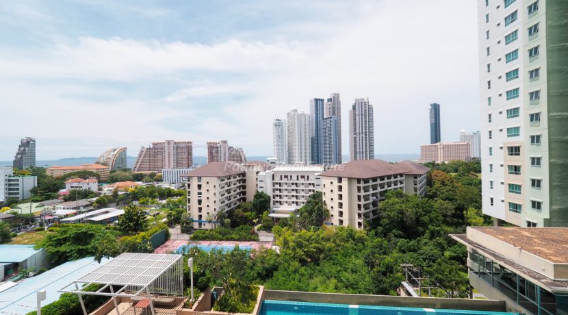 Lumpini Ville Naklue Wong Amat Condo Pattaya For Sale & Rent 1 Bedroom With Pool & Partial Sea Views - LUMW05