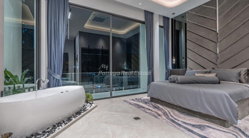 Luxury Pool Villa Jomtien House For Sale 5 Bedroom With Private Pool - HJ0004