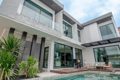 Luxury Pool Villa Jomtien House For Sale 5 Bedroom With Private Pool - HJ0004