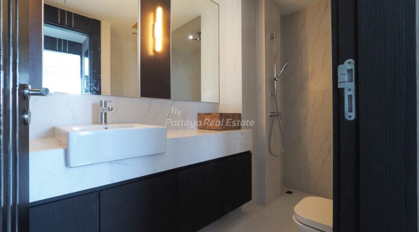 Sky Residences Pattaya For Sale & Rent 1 Bedroom With Partial Sea Views - AMR114