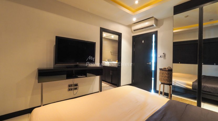 Tudor Court Pratumnak Condo Pattaya For Sale & Rent 1 Bedroom With Pool Views - TUDOR17