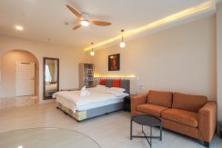 View Talay 5 Jomtien Condo Pattaya For Sale & Rent Studio With Partial Sea Views - VT5D09