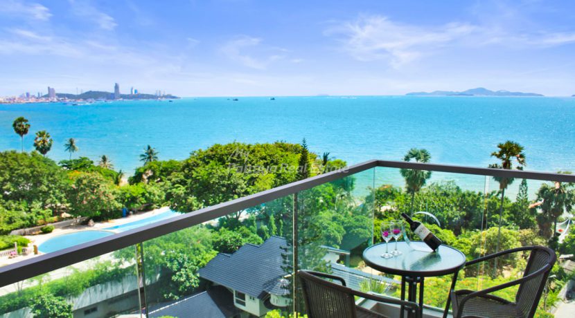 Wong Amat Tower Condo Pattaya For Sale & Rent Studio With Sea Views - WT41