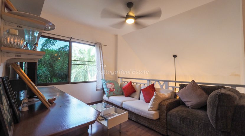 Central Park 4 Village East Pattaya House For Sale & Rent 3+1 Bedroom With Private Garden - HECP403