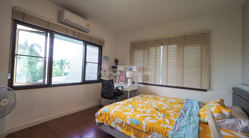 Central Park 4 Village East Pattaya House For Sale & Rent 3+1 Bedroom With Private Garden - HECP403