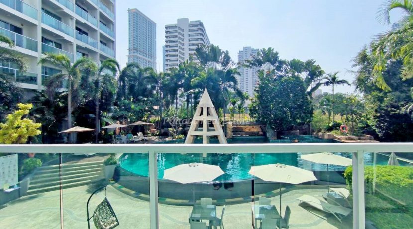 Club Royal Wong Amat Condo Pattaya For Sale & Rent 1 Bedroom With Pool Views - CLUBR40