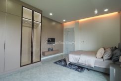 Enchant Villa House For Sale in East Pattaya 5 Bedroom With Private Pool - HEECV01