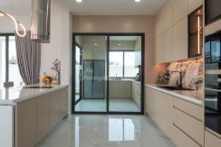 Enchant Villa House For Sale in East Pattaya 5 Bedroom With Private Pool - HEECV01