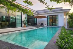 Living 17 Pool Villa House 3 Bedroom With Private Pool in East Pattaya - HELV1701