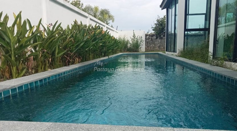 Paradise Villa 3 House For Sale & Rent 4 Bedroom With Private Pool in East Pattaya - HEPRV302