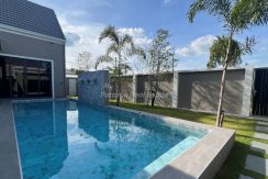 Park Side Pool Villa For Sale 3 Bedroom With Private Pool in East Pattaya - HEPSP01