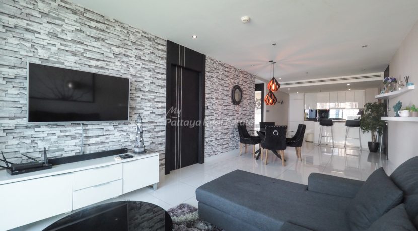 Sky Residence Pattaya For Sale & Rent 2 Bedroom With Pattaya Bay Views - AMR116