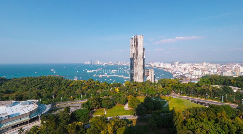 Sky Residence Pattaya For Sale & Rent 2 Bedroom With Pattaya Bay Views - AMR116