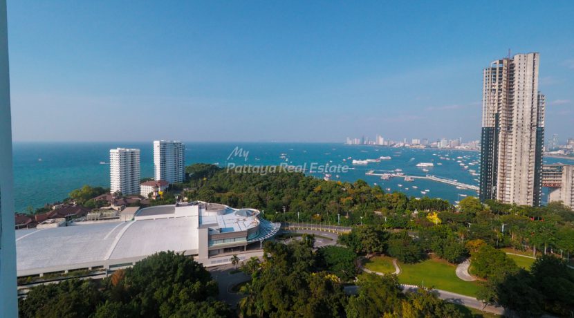 Sky Residence Pattaya For Sale & Rent 2 Bedroom With Pattaya Bay Views - AMR116