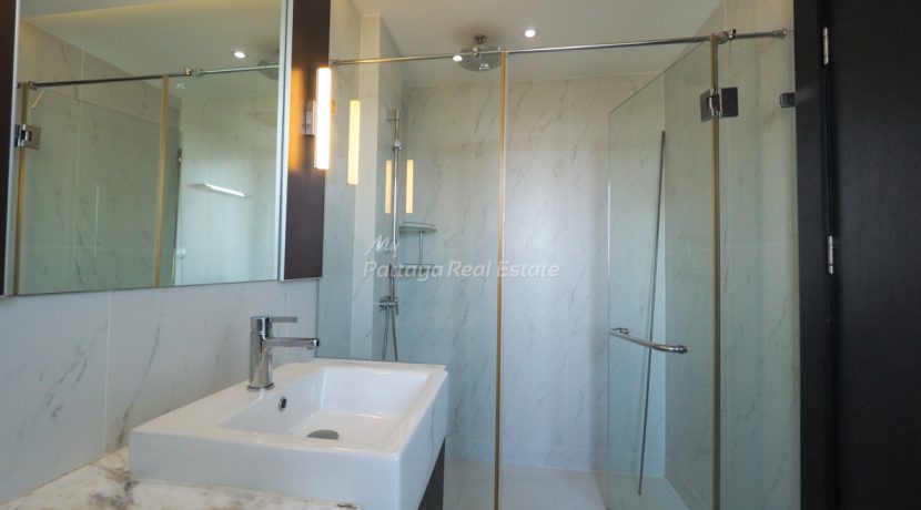 Sky Residence Pattaya For Sale & Rent 2 Bedroom With Pattaya Bay Views - AMR116