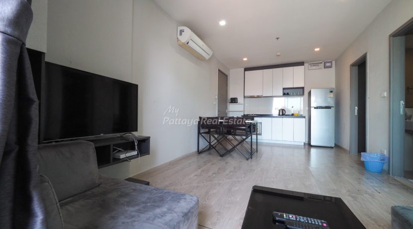 The Base Central Pattaya Condo For Sale & Rent 2 Bedroom With City Views - BASE54